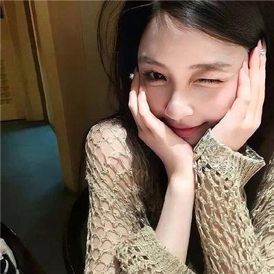 娇憨女郎封面